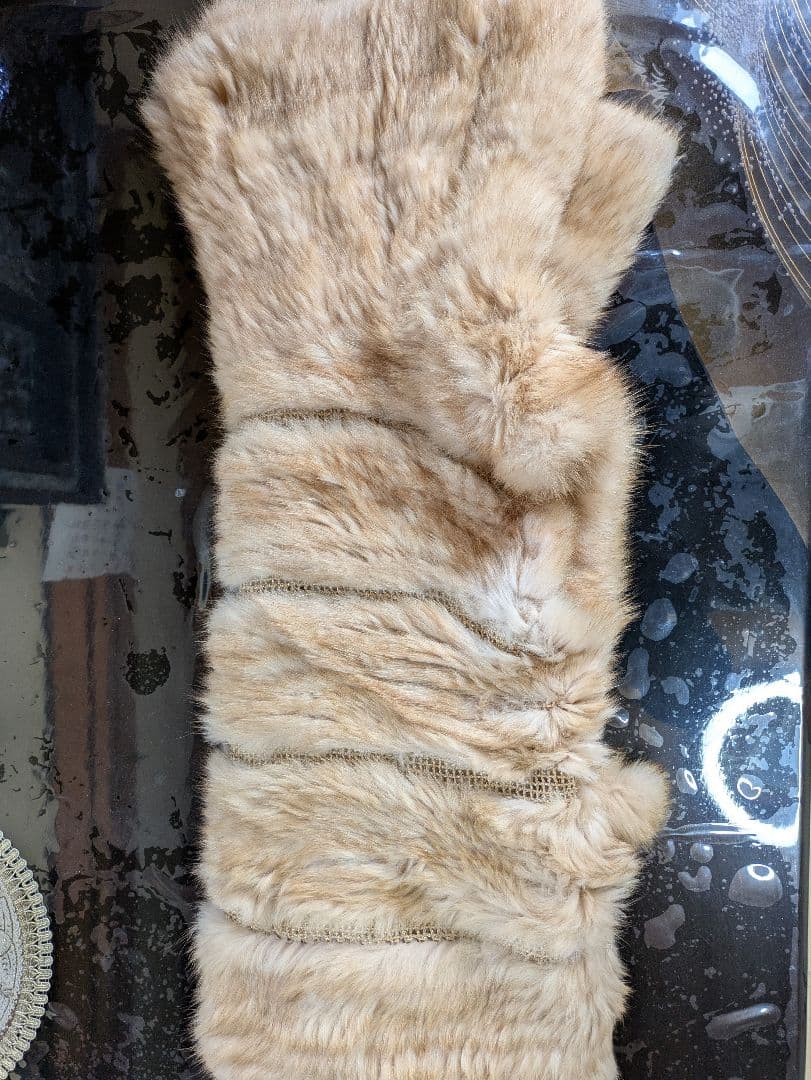 ハーフコート、筒型ベージュファーオープンフロントベスト　ポンチョ