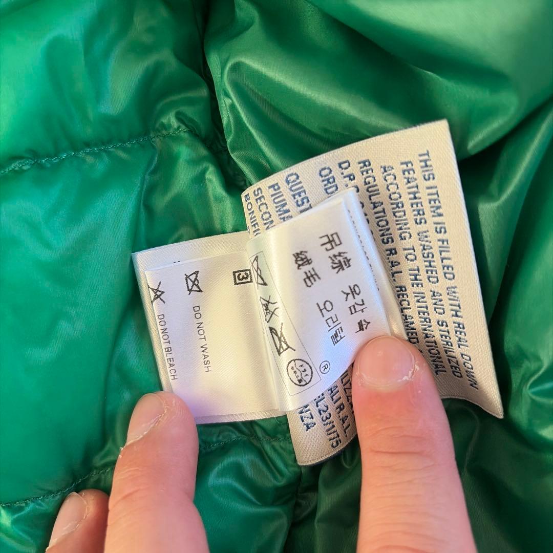レアカラー　モンクレール　ダウンベスト　gui MONCLER グリーン