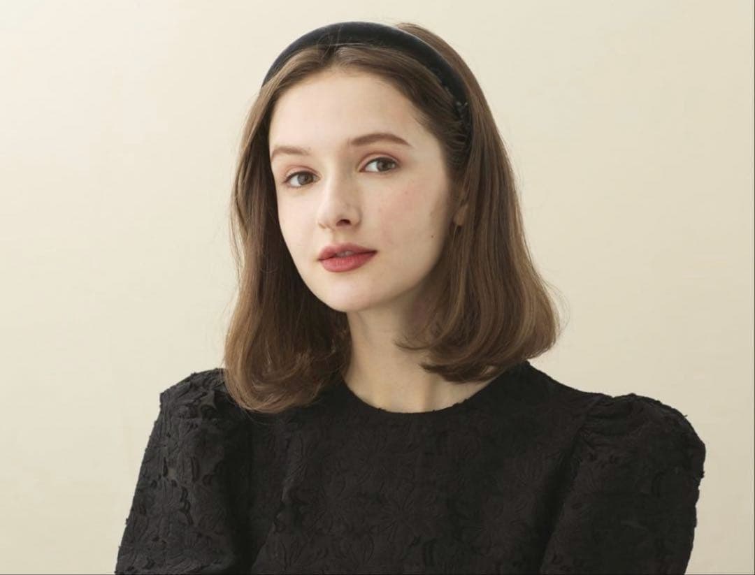 【極美品】アレクサンドル ドゥ パリ　ベロアカチューシャ