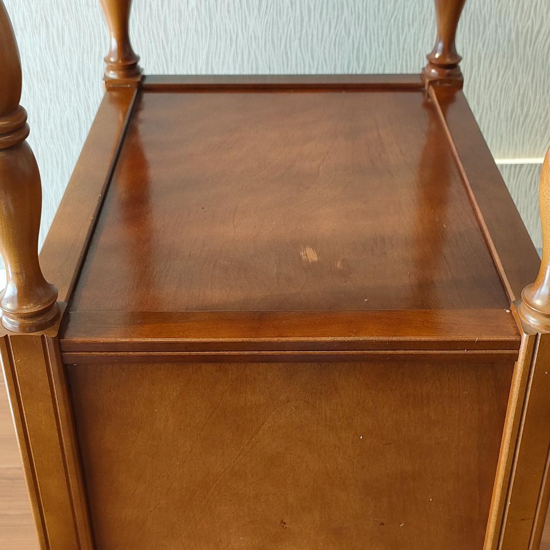 アンティーク　キャビネット　桜材　サイドキャビネット　開き扉