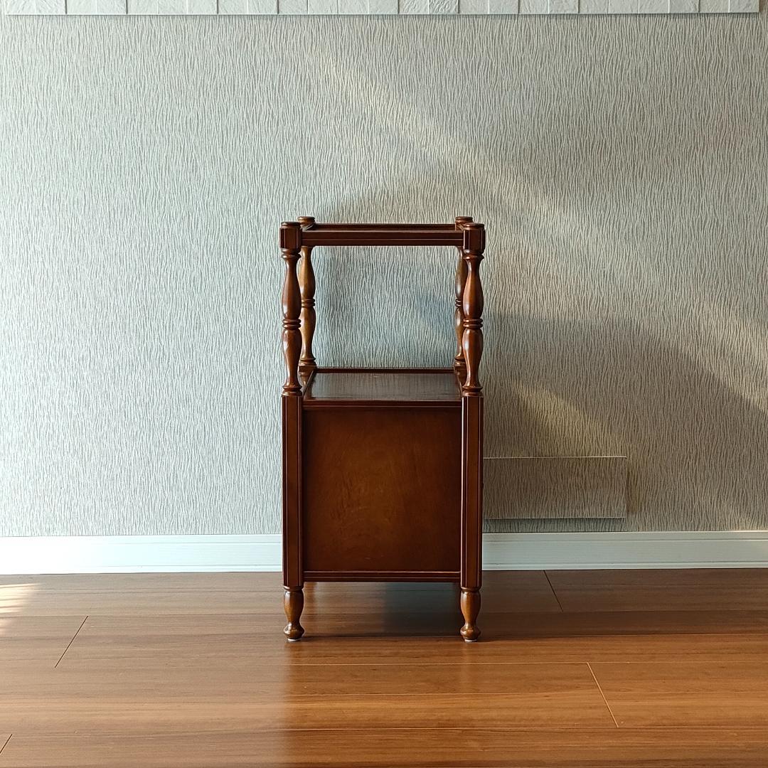 アンティーク　キャビネット　桜材　サイドキャビネット　開き扉