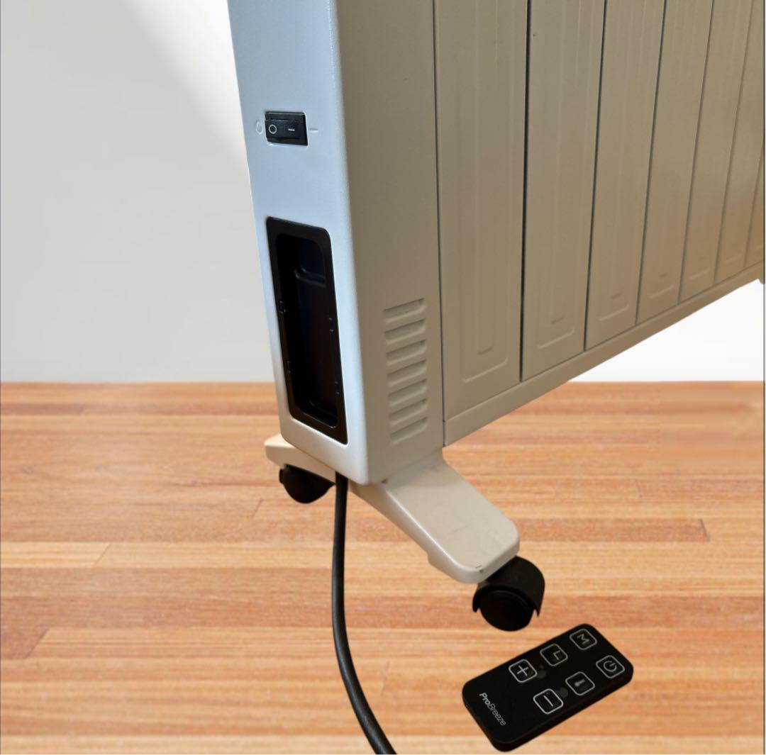 送料込み ProBreeze オイルレスヒーター ホワイト 現状品