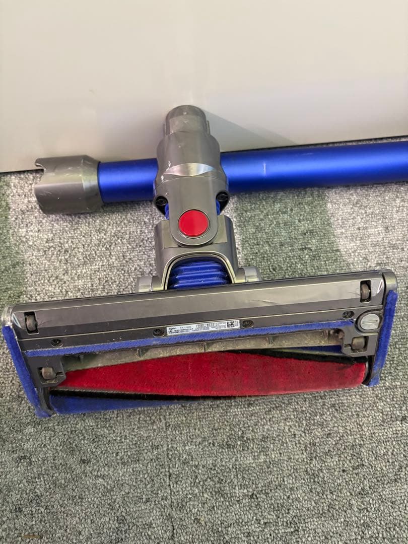 ダイソン 動作確認済Dyson V7 fluffy コードレス掃除機