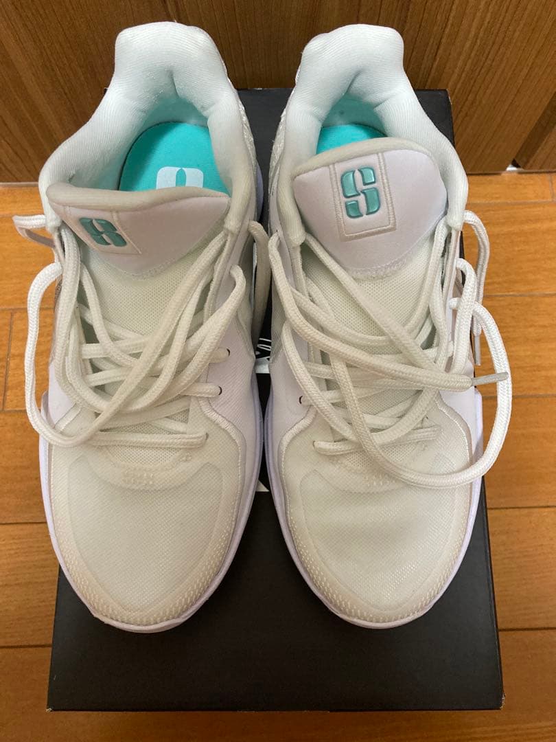 Sabrina Ionescu シューズ ホワイト