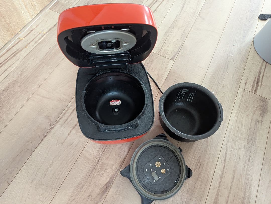 TIGER 炊飯器 rice cooker JPG-G102 5.5合　オレンジ