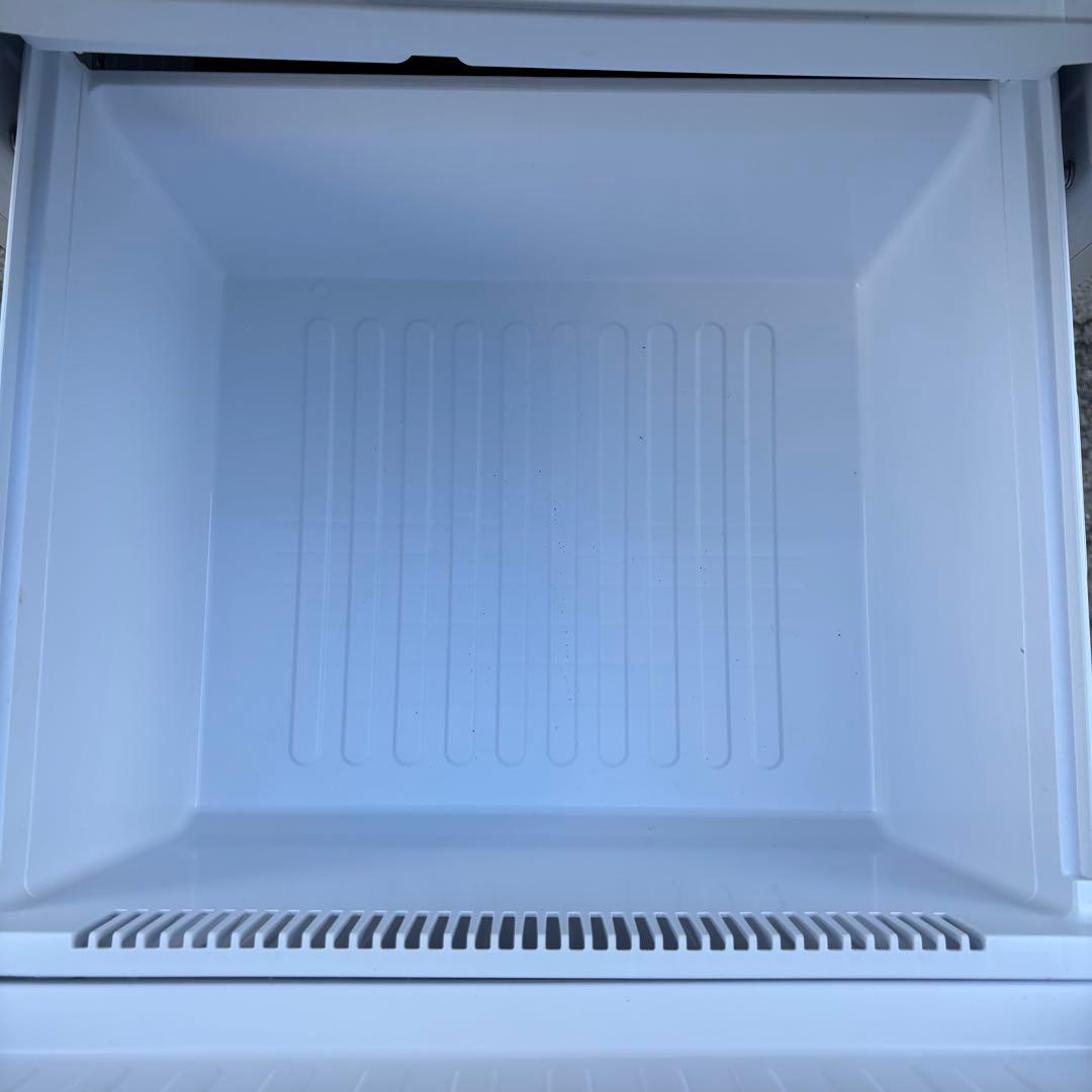 寺222 SHARP ノンフロン冷凍冷蔵庫 SJ-G35E2-W 2023年製