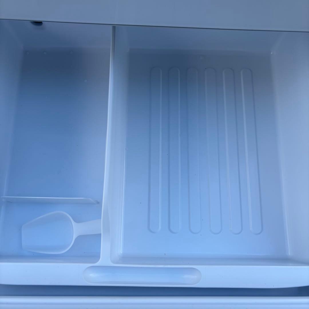 寺222 SHARP ノンフロン冷凍冷蔵庫 SJ-G35E2-W 2023年製