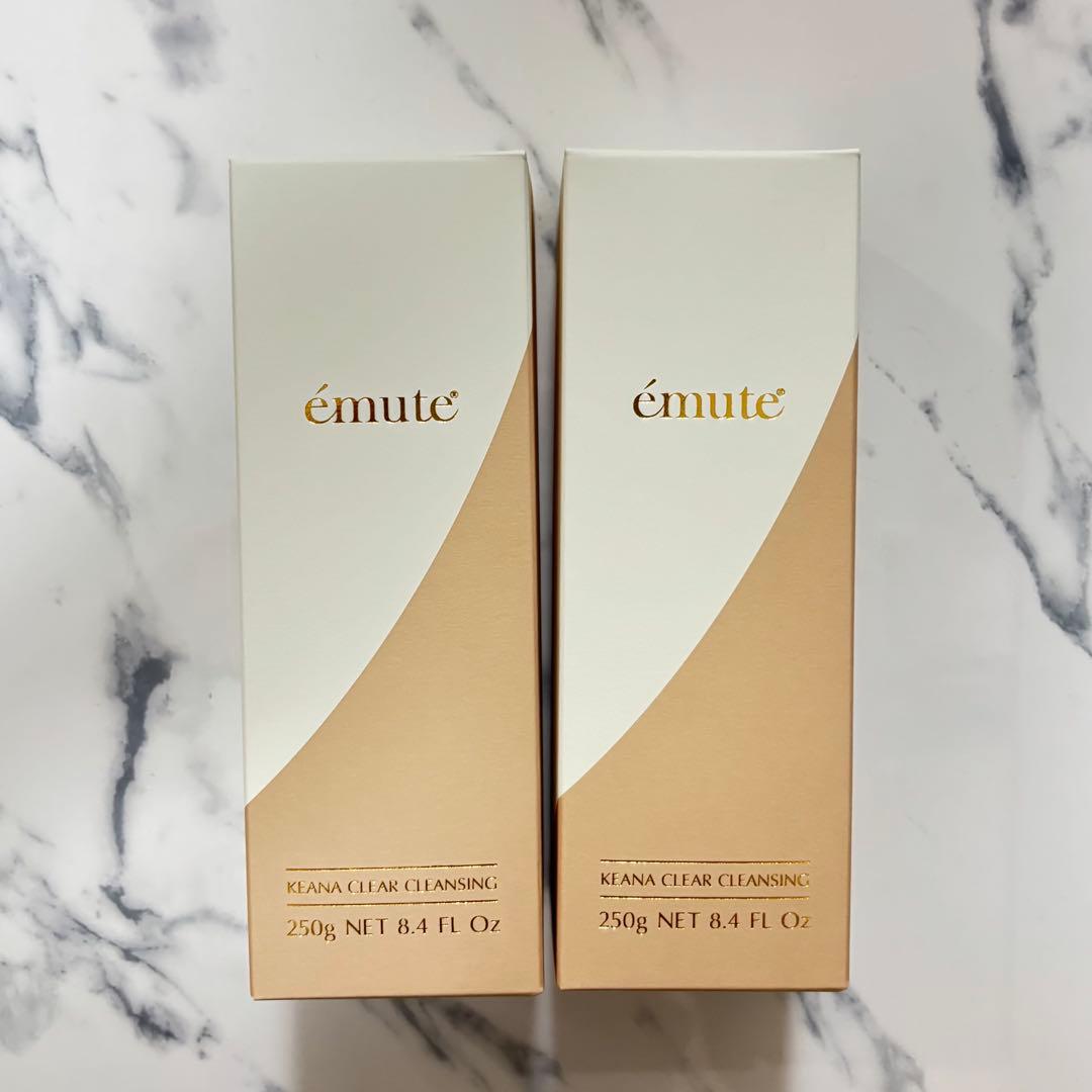 エミューテ　毛穴　クリアジェルクレンジング　2本