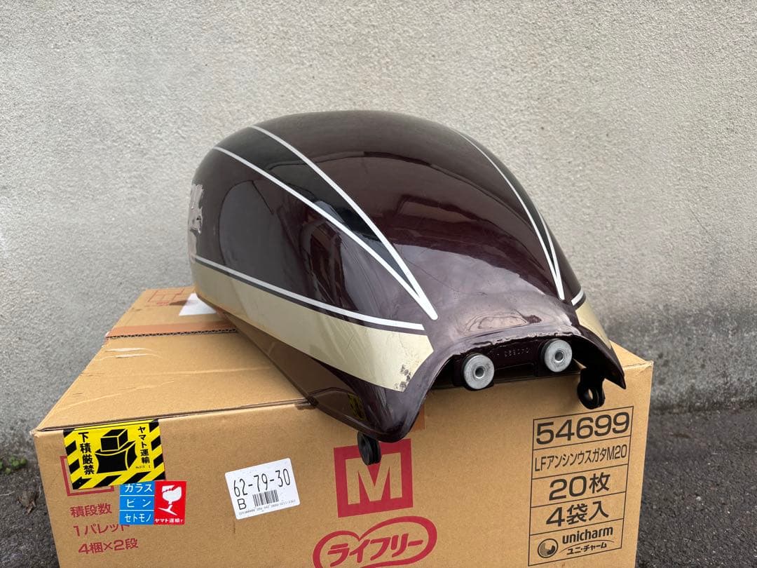 Kawasaki ゼファー750タンク ダークブラウン/ゴールド