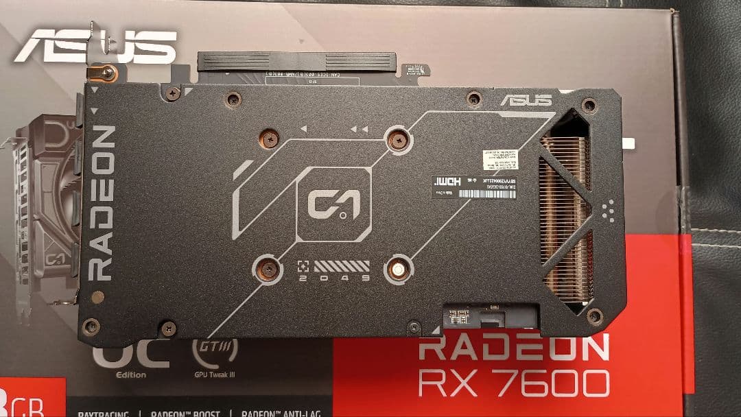 グラフィックボード・グラボ・ビデオカード ASUS Radeon RX 7600 8GB OC