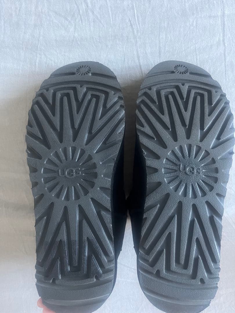 靴 UGG CLASSIC SLIPPER