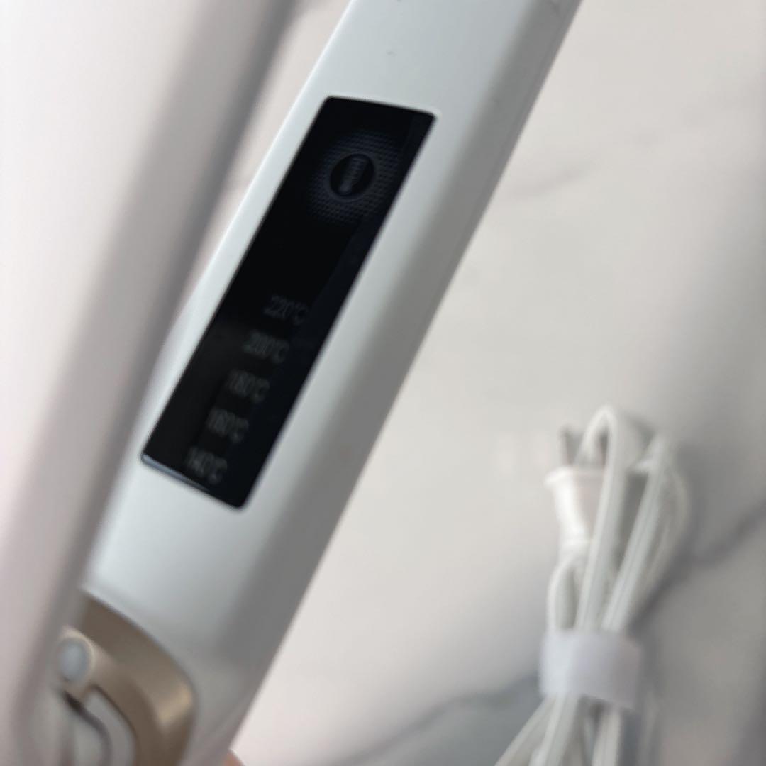 KINUJO ストレートヘアアイロン ホワイト　DS200 最新型