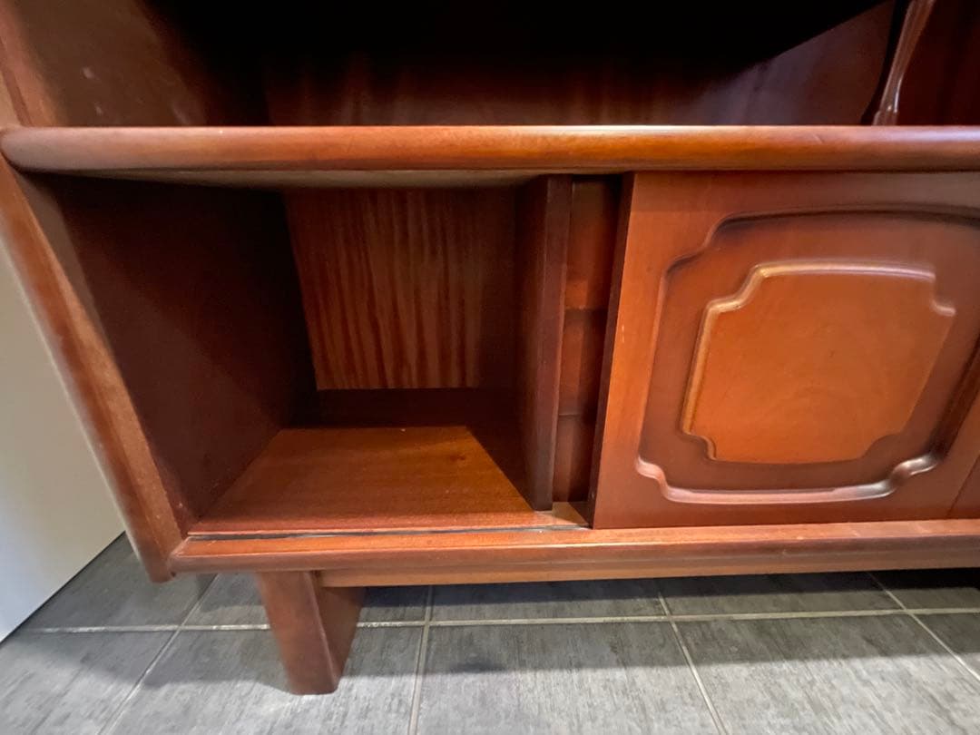 momo 1970年代 サペリマホガニー材天然木 ヴィンテージサイドボード