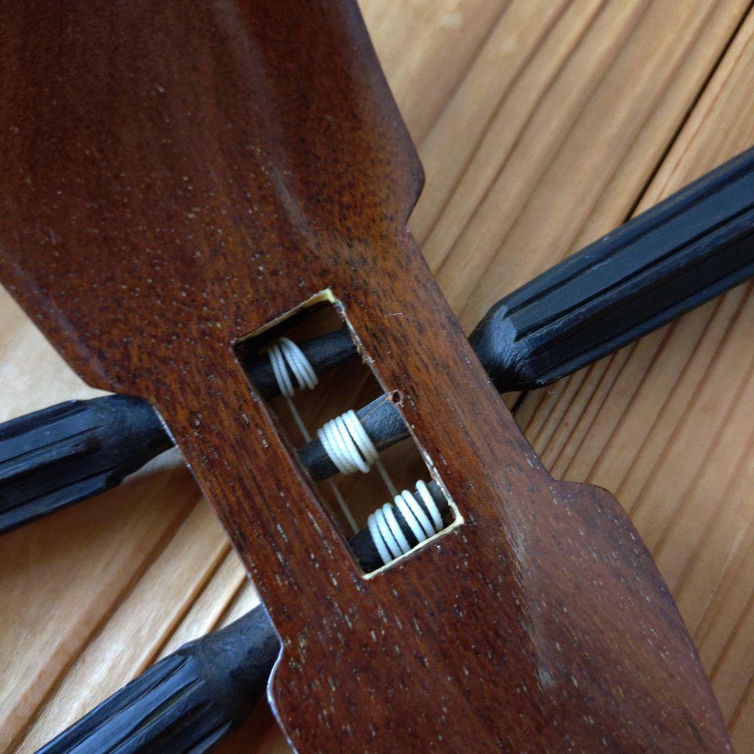 三線 本体 ヘビ皮製 バチ付き　ケース付き