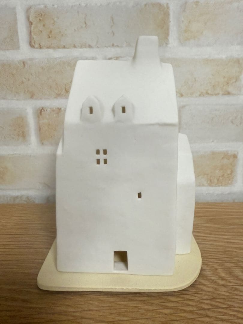 アトリエルンド　スモーヒュース Fのっぽの家