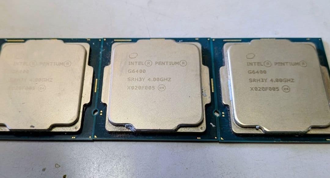 Intel Pentium G6400 CPU ×３個