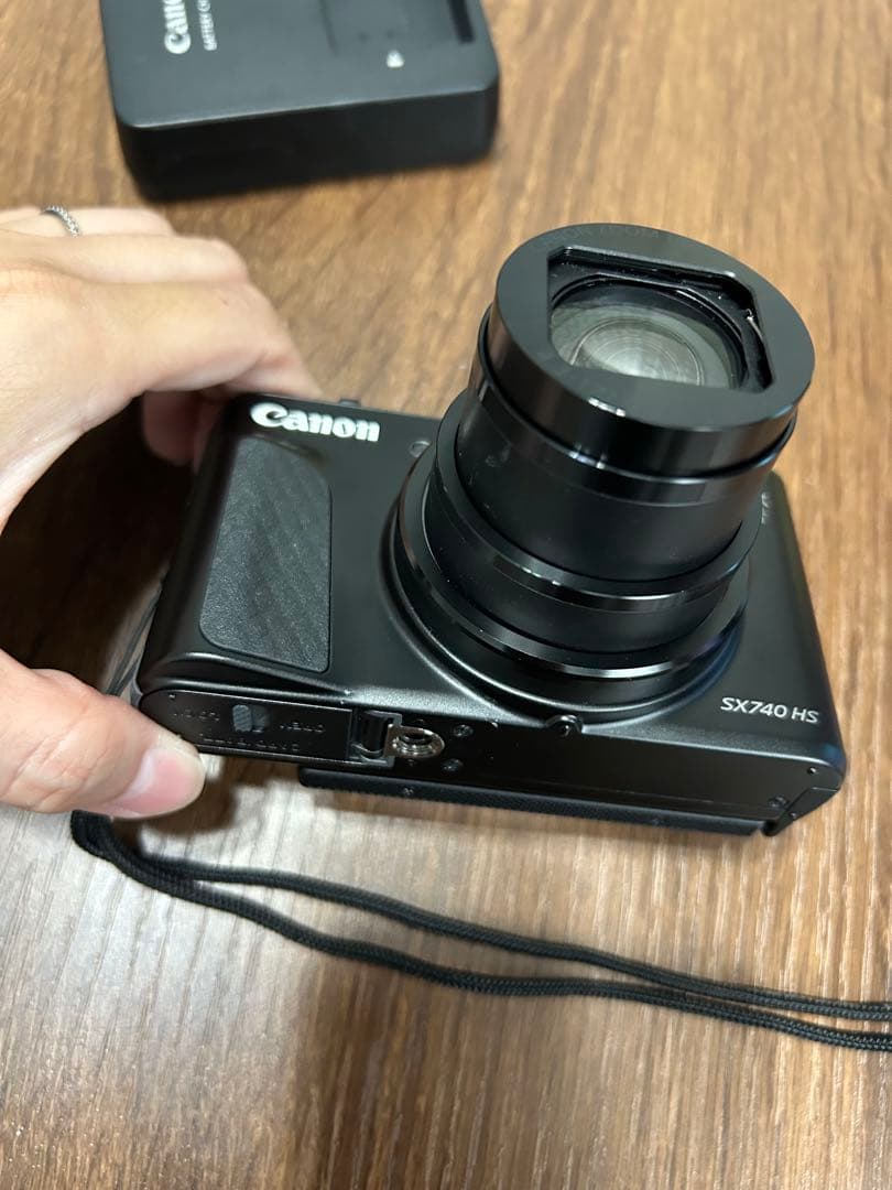 Canon SX740 HS 40倍ズーム デジタルカメラ 三脚付