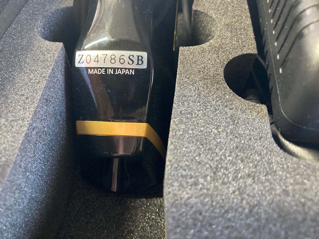 ドクターアリーヴォ　ザ ゼウス　美顔器 スワロフスキー マッサージジェルセット