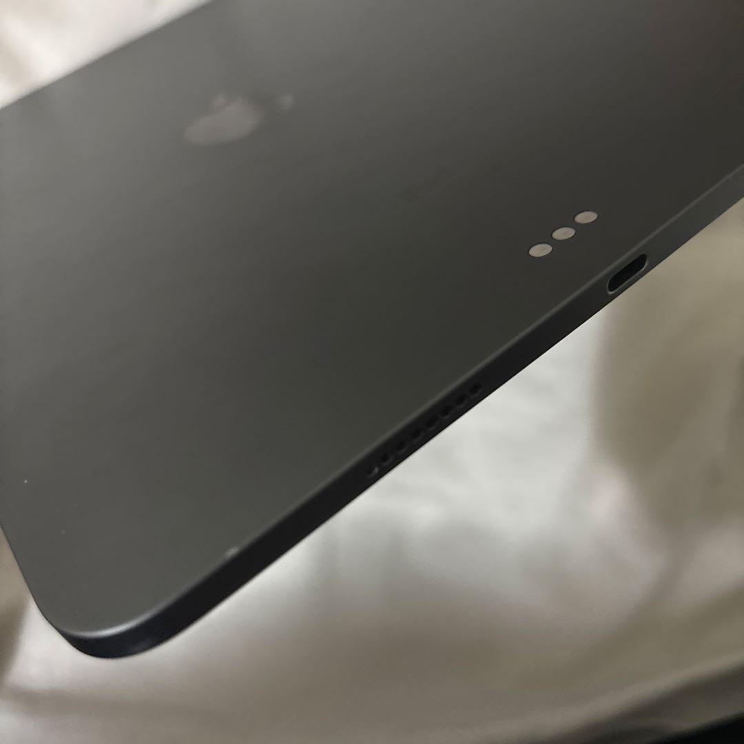 iPad Pro 11インチ(第3世代)256GB 本体+combo touch