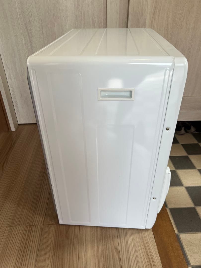 日立　2016年製　電気式ドラム乾燥機 ホワイト