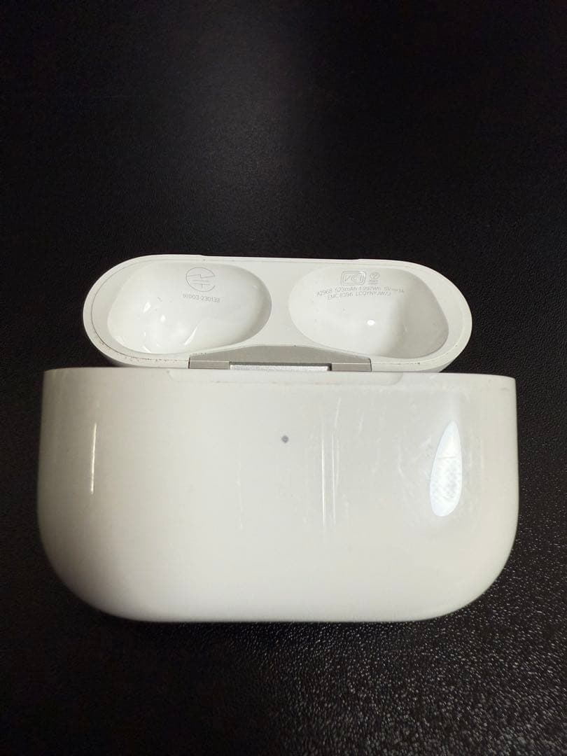 Apple Airpods pro 第2世代 LCQYNYJW7J
