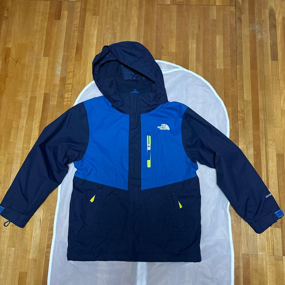 THE NORTH FACE 子供用スキー　スノーボードウェアセット　7-8T