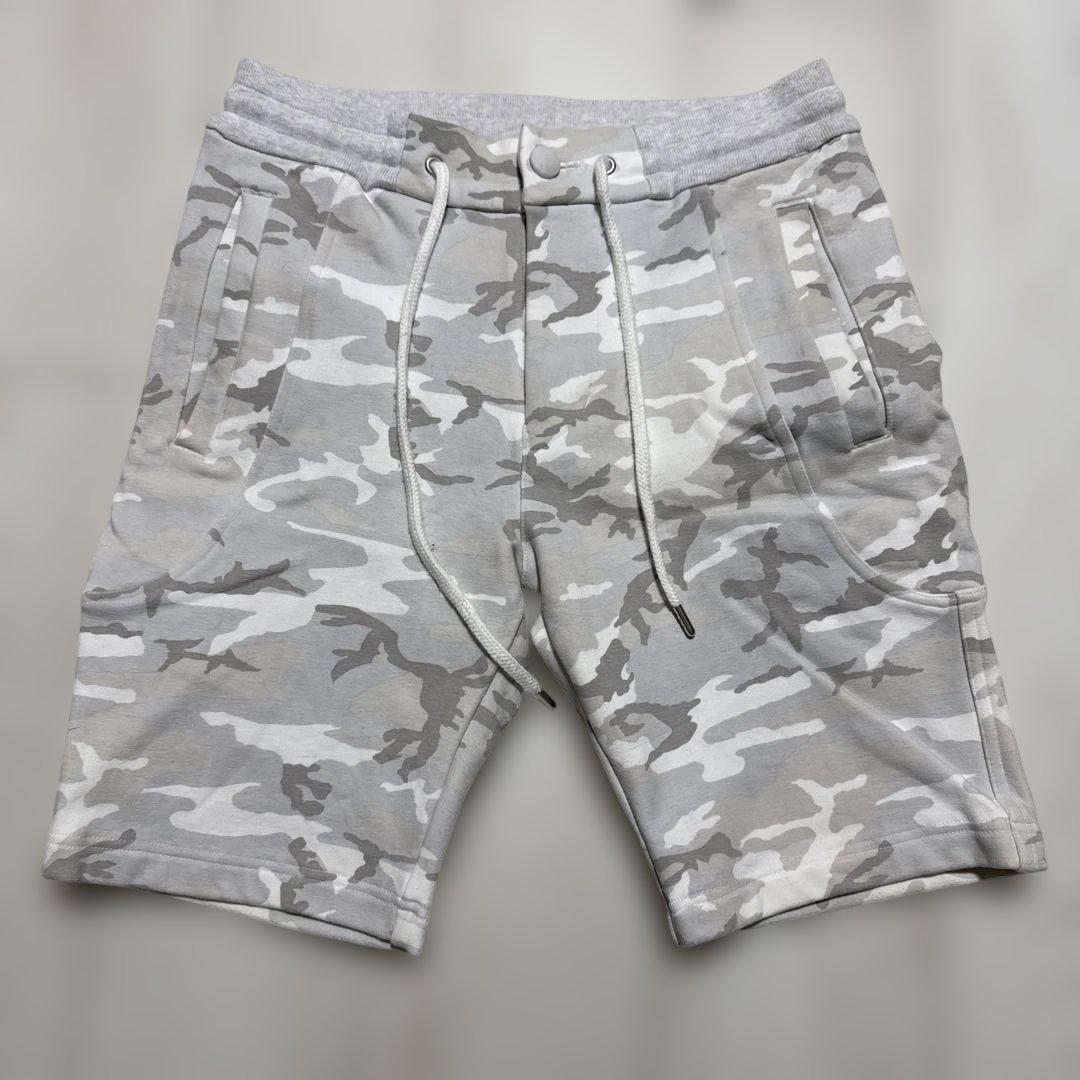 AKM ホワイトカモフラージュショートパンツ