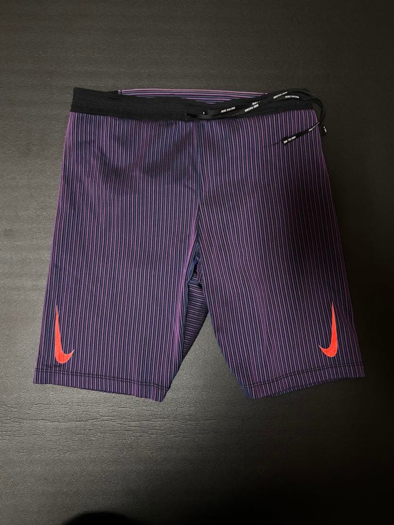 サ*ー様 NIKEエアロスイフトハーフタイツ　S