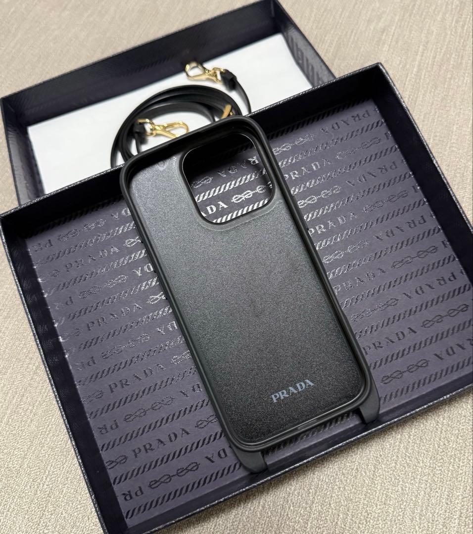 最終値下げ 正規品 PRADA iPhone16proケース