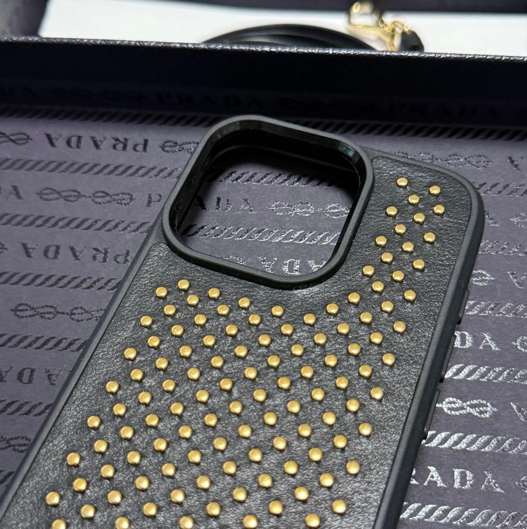最終値下げ 正規品 PRADA iPhone16proケース