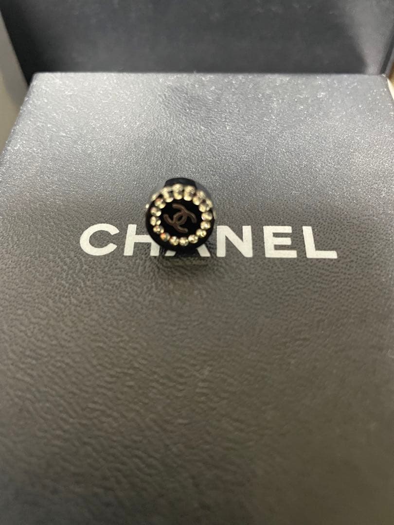 シャネルピアス