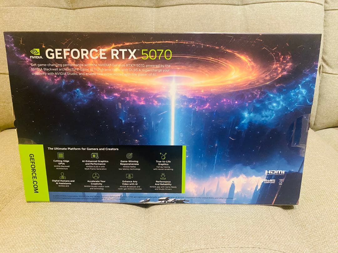 【新品・未開封】nVIDIA RTX 5070 12GB GDDR6 玄人志向