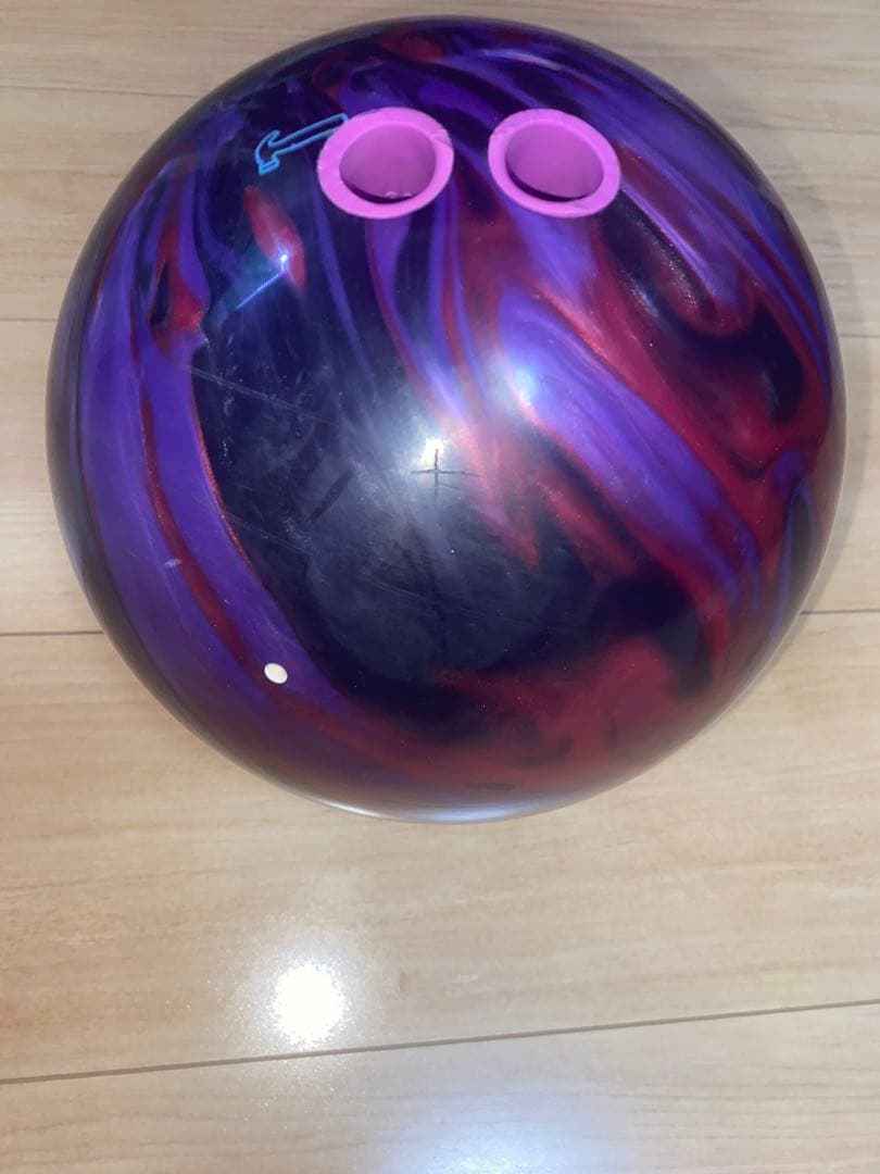 ボウリング　ブラックウィドーナイトメア15ポンド