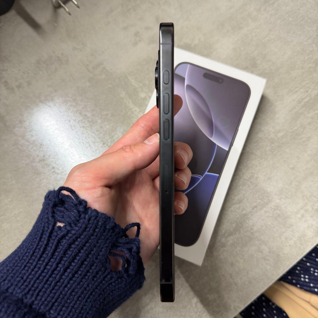 iPhone16promax 1TB ブラック 美品
