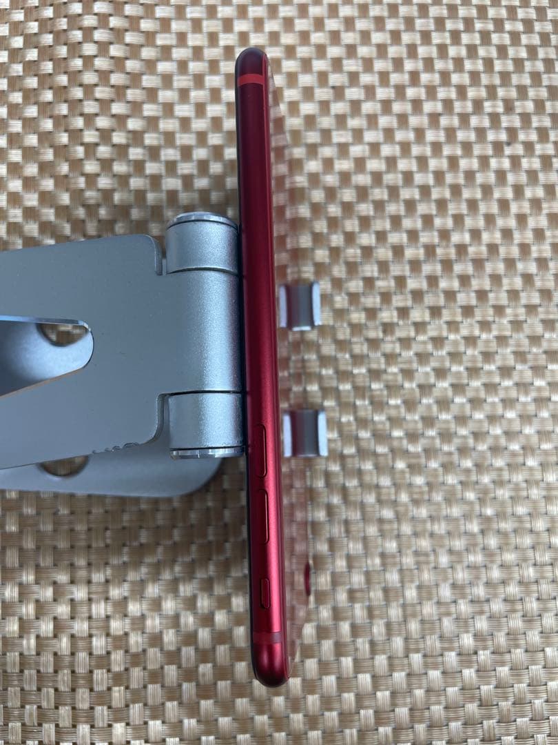 iPhone SE 第3世代 64 GBレッドSIMフリー【0813】