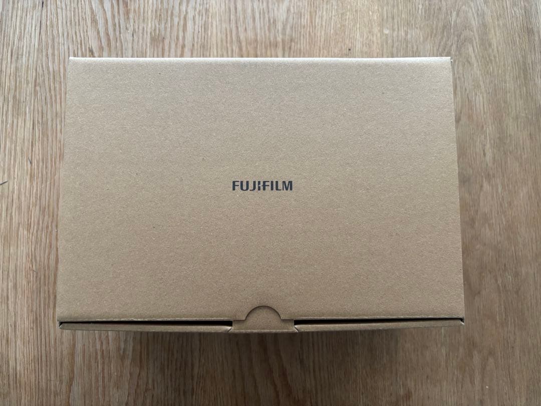 【新品】FUJIFILM X-M5 XC15-45mmレンズキット シルバー