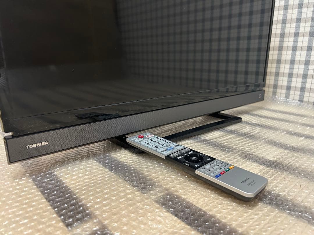 年末特価TOSHIBA REGZA(32型)フロントスピーカー美品　動作確認済