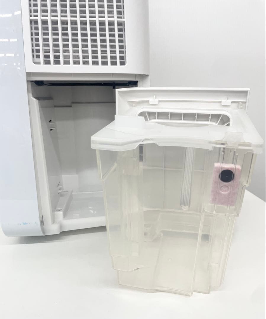 SHARP シャープ 冷風・衣類乾燥除湿機 CM-R100 2024年製