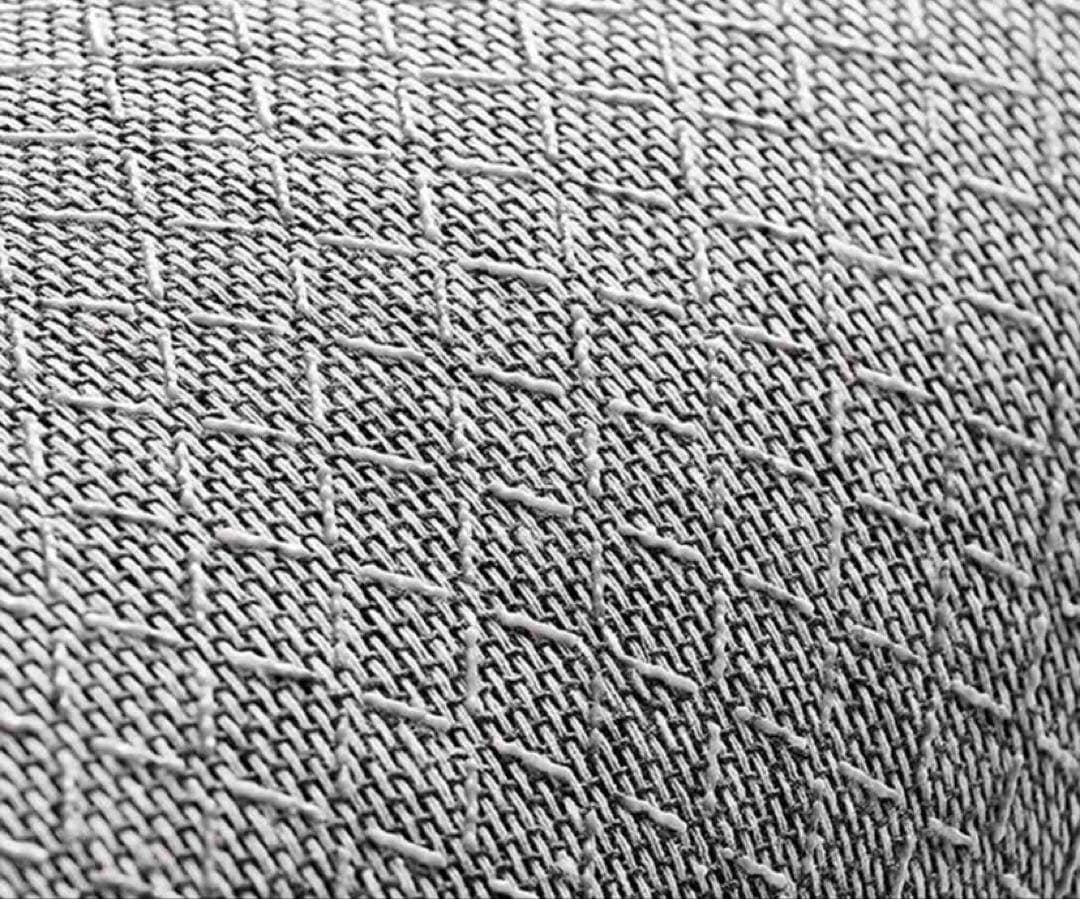 花柄ラグ・カーペット・クリーム色　新品　４万円の商品　１０日まで期間限定販売