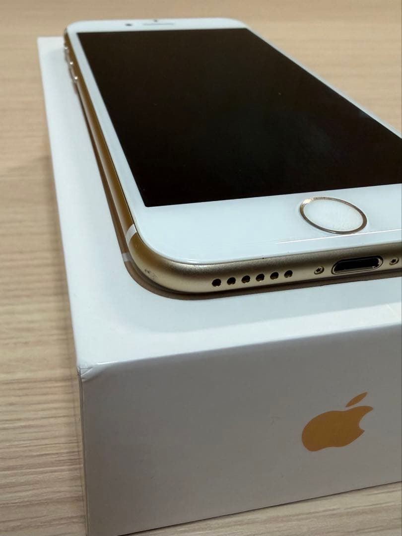 iPhone7 ゴールド　32GB