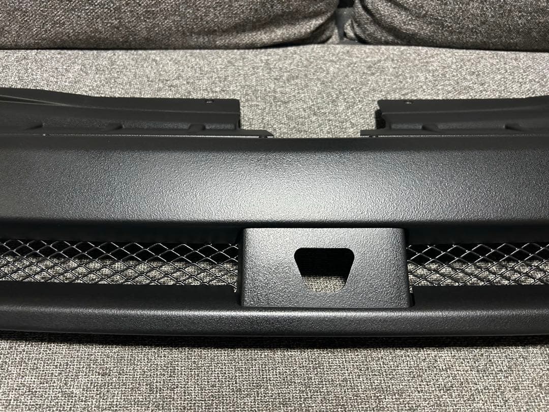 ③三菱　デリカD5 フロントグリル　送料込み‼️ラバーチッピング塗装‼️