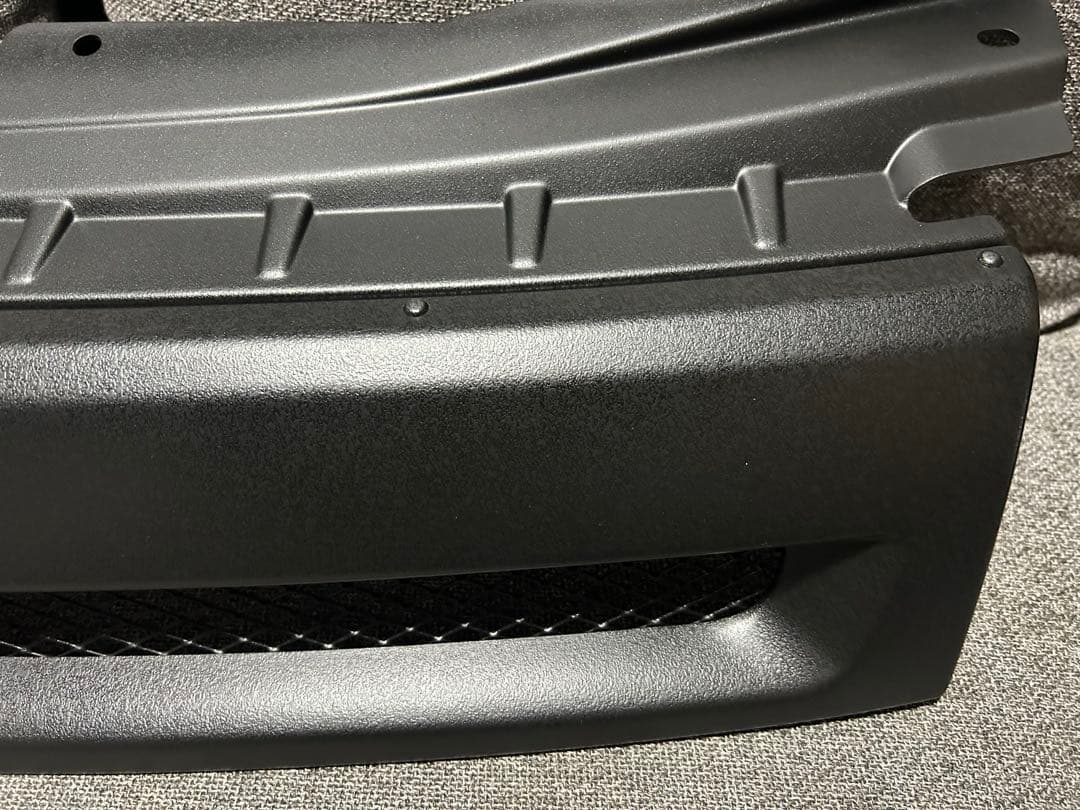 ③三菱　デリカD5 フロントグリル　送料込み‼️ラバーチッピング塗装‼️