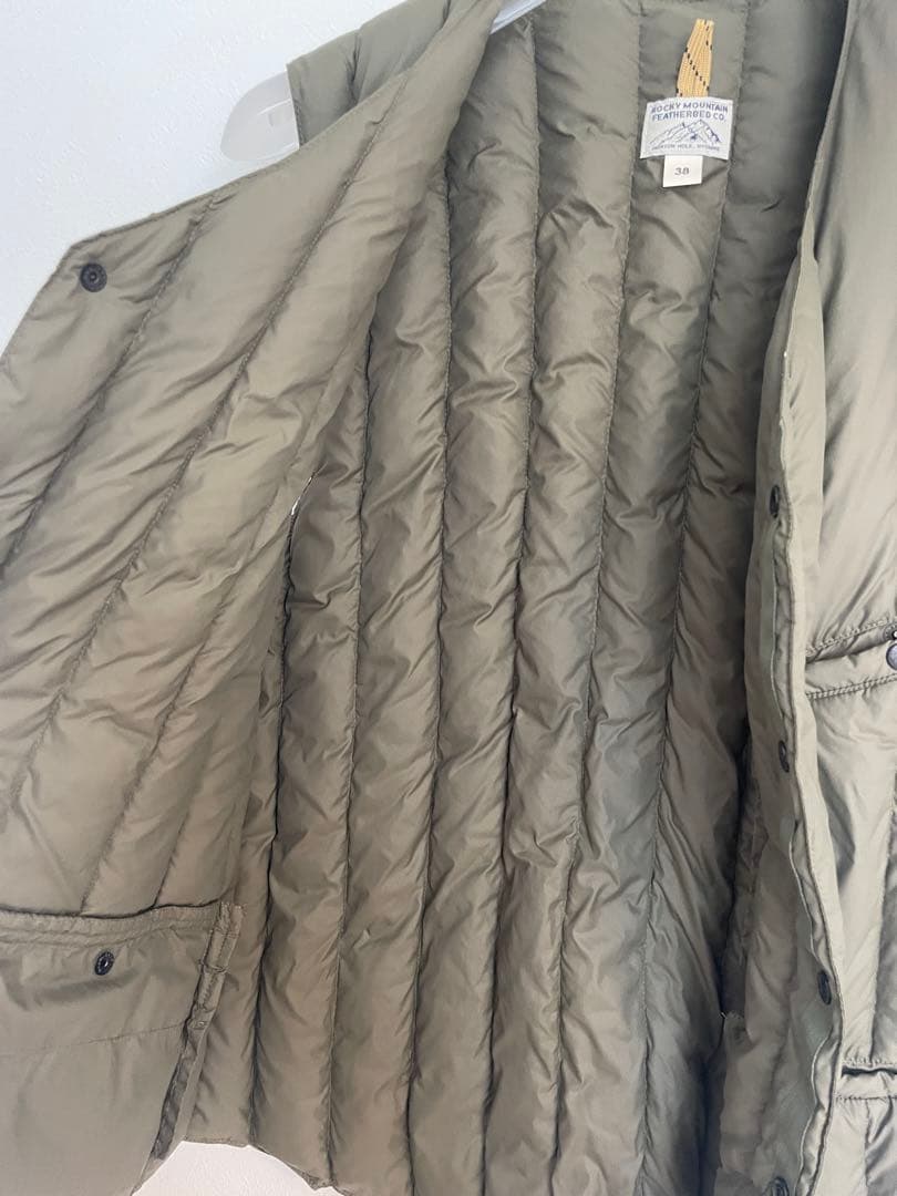 ROCKY MOUNTAIN FEATHERBEDダウンベスト 38（収納袋付）