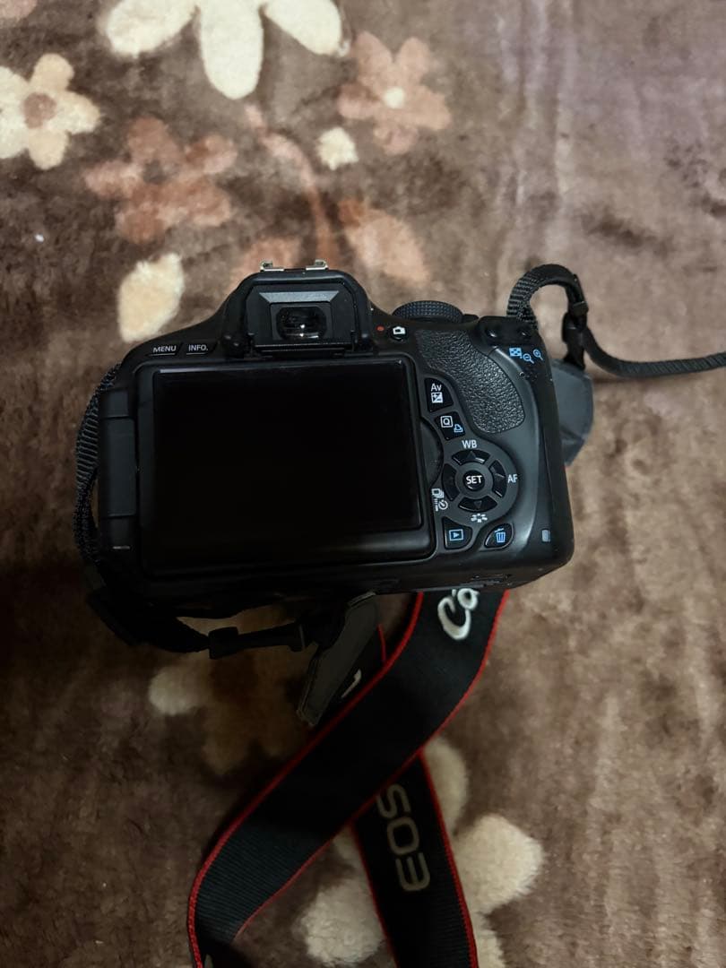 d*9様 Canon EOS Kiss X5 一眼レフカメラ