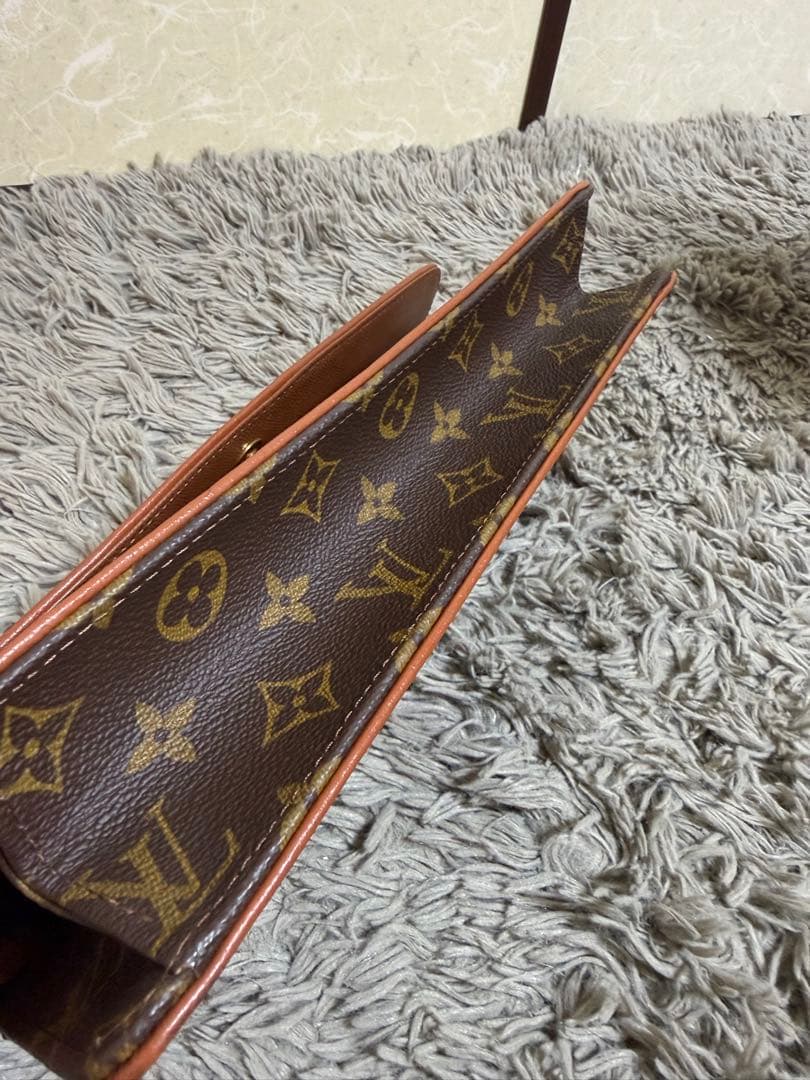 ルイヴィトン モノグラム ヴィンテージ クラッチ