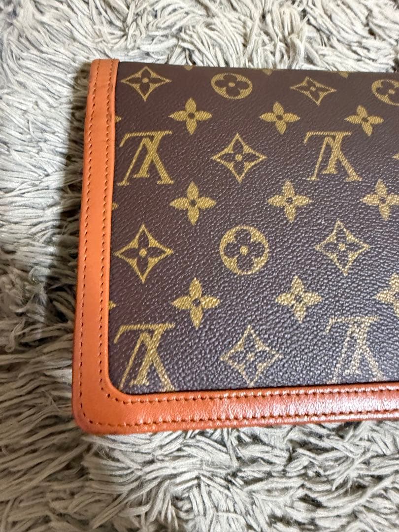 ルイヴィトン モノグラム ヴィンテージ クラッチ