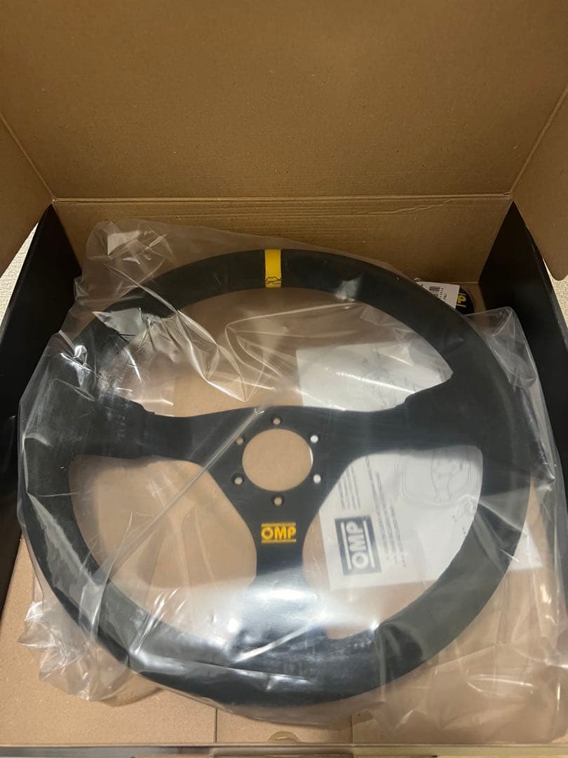 OMP ステアリングホイール 未使用