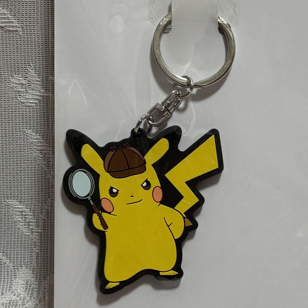 新品Amazon限定 3DS 名探偵ピカチュウ amiiboキーホルダーハンカチ