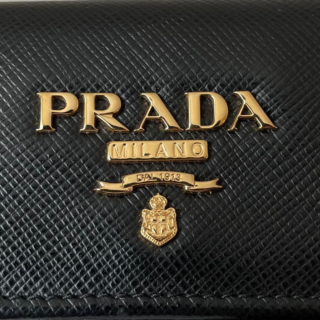 【極美品】プラダ キーケース 6連 サフィアーノレザー 黒 1PG222