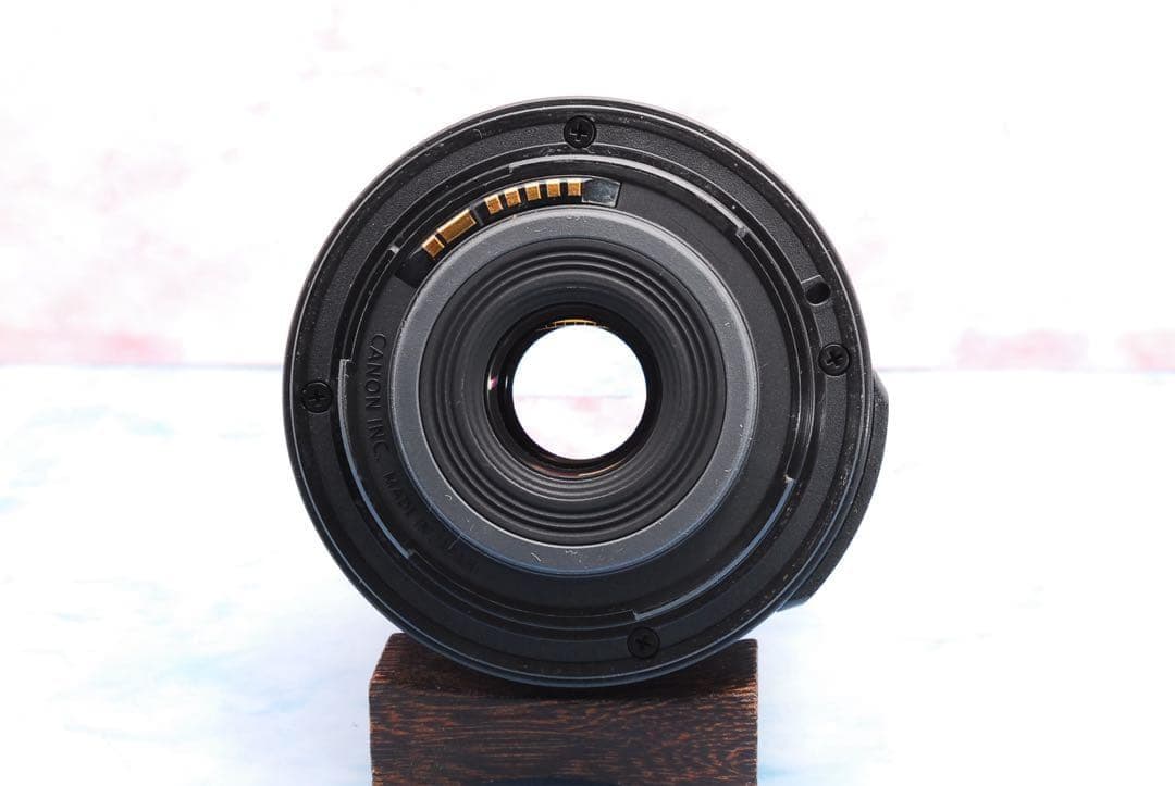 Canon Kiss X7✨手ぶれ補正✨バッグ＆ミニ三脚✨一眼レフカメラ